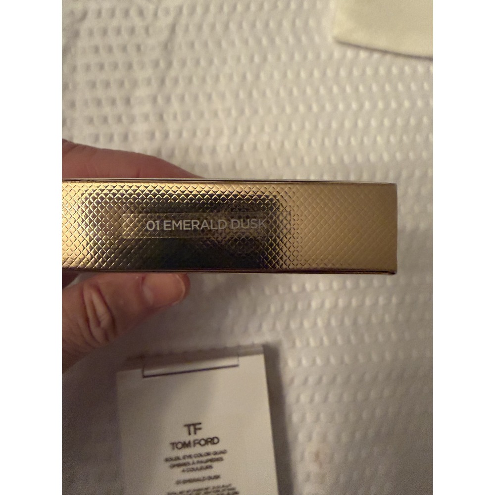 Tom Ford Soleil Eye Color Quad 01 Emerald Dusk Eyeshadow Palette 0.21oz 6g NEW - Picture 5 of 6